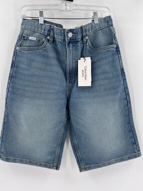 Calvin Klein Jeans Relaxed Bermuda Denim Shorts in a light wash blue size 20